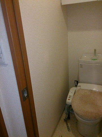 洋式便器/給湯器/水栓一式交換え及び手洗ユニット取付工事（CF/壁紙/天井張替え共）筒井1日　神奈川県川崎市川崎区　XCH1101WS-sale - Before
