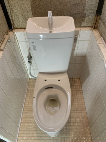 トイレ交換工事　東京都府中市