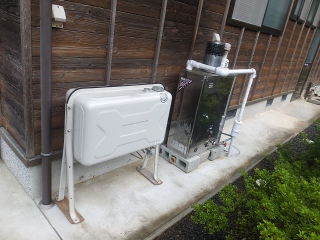 石油給湯器交換工事　京都府舞鶴市　OTX-405SAYV - Before