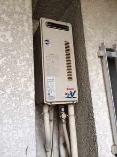 給湯器交換工事　神奈川県横浜市旭区　RUF-VS1615SAW - Before