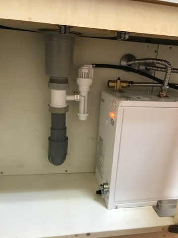小型電気温水器交換工事　大阪府大阪市中央区　EHPN-F12N1 - After