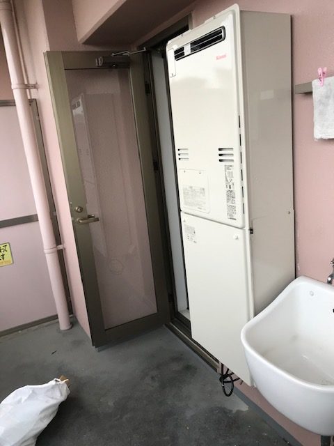 給湯器暖房交換工事　大阪府大阪市城東区　RUFH-A2400AW2-3-set-13A - After
