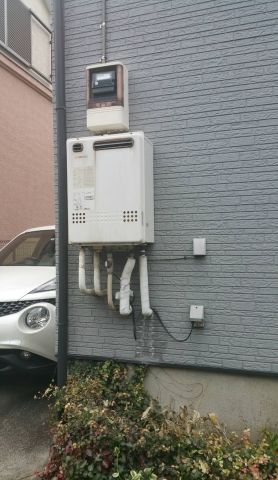 ガス給湯器交換工事　埼玉県川口市　RUF-E2405SAW-A-set-LPG - Before