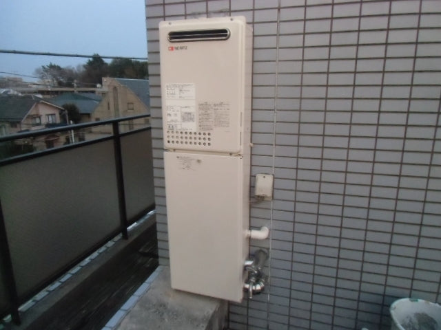 給湯器交換工事・ガスコック脱着及び給水・湯水配管切回し工共　東京都目黒区　GQ-2437WS - After