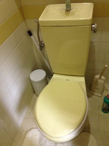 トイレ交換工事　大阪府八尾市　XCH1101WS-sale - Before