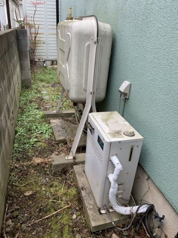石油給湯器交換工事　埼玉県所沢市　DBF-673Y - Before