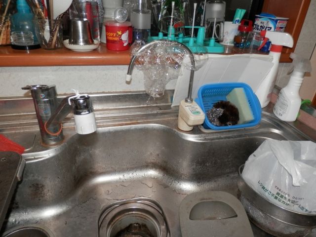 既存浄水器撤去及び化粧キャップ取付工事　大阪府岸和田市　6149 - Before