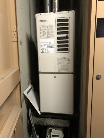 ガス給湯器交換工事　三重県四日市市　RUX-V1615SWFA-A-E-13A - Before