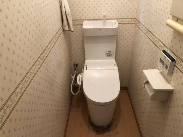 トイレ交換工事　大阪府高槻市　XCH3013WST