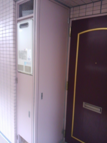 給湯器・ビルトインコンロ交換工事（塩入）　東京都世田谷区　N3GN2RSQ1 - Before