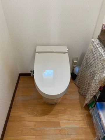 トイレ交換工事　大分県大分市　YBC-S30ST-DV-S725T-R-BN8