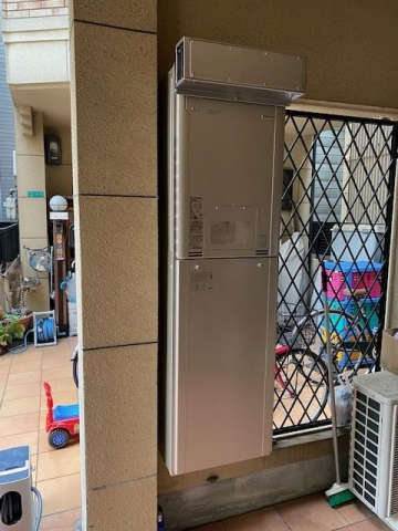 ガス給湯器 ビルトインガスコンロ レンジフード交換工事　大阪府大阪市港区　RUFH-E2406AW2-1-13A - After