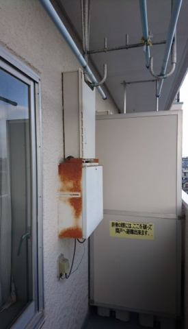 ガス給湯器 蛇口交換工事　神奈川県海老名市　RUX-A2016W-E-13A - Before