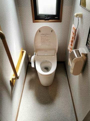 トイレ交換工事　山梨県上野原市　XCH301WS - After