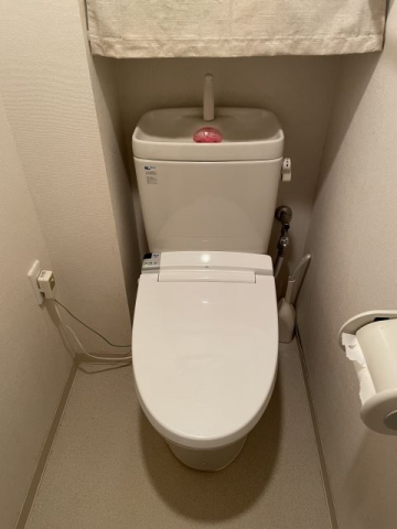 トイレ交換工事　東京都葛飾区　BC-ZA10PM-DT-ZA180PM-BW1 - Before