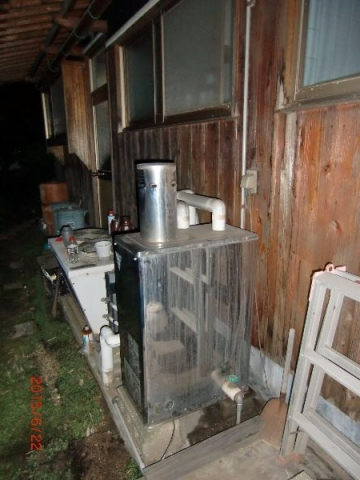 石油給湯器交換工事　岡山県倉敷市　IB-4512SG - Before