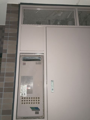 ガス給湯器交換工事　神奈川県横浜市鶴見区　GT-2053SAWX-4-BL-set-13A - Before