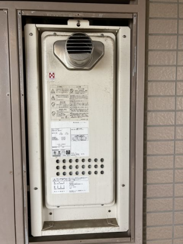 ガス給湯器交換工事　埼玉県さいたま市北区　GQ-1628AWX-T-DX-BL-set-13A-L - Before