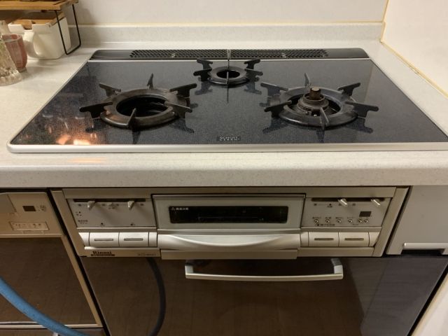 ガス給湯器 ビルトインガスコンロ レンジフード交換工事　兵庫県尼崎市　RHS71W30E12RCSTW-13A - Before