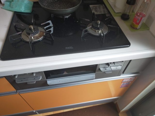 IHクッキングヒーター レンジフード交換工事　埼玉県草加市　KZ-AN36S - Before