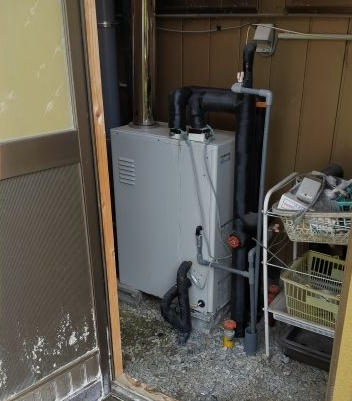石油給湯器交換工事　岩手県一関市　UKB-SA471A-F - Before
