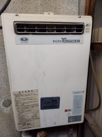 ガス給湯器交換工事　兵庫県西宮市　GQ-1639WS-1-13A - Before