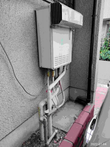 ガス給湯器 トイレ交換工事　千葉県浦安市　FH-E2421SAWL-set-13A - Before
