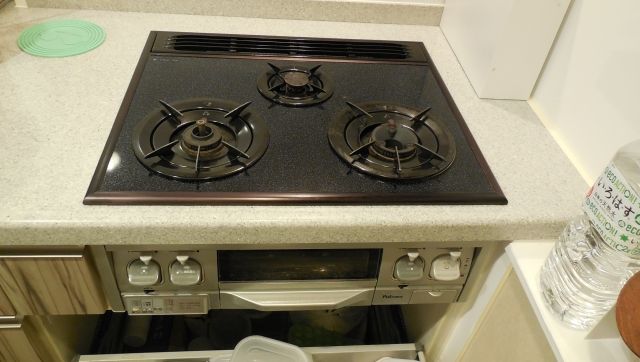 ビルトインガスコンロ交換工事　大阪府大阪市中央区　RHS31W32L24RSTW-13A - Before
