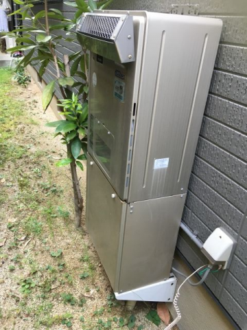 ガス給湯器交換工事　兵庫県芦屋市　RUF-E2406SAW-set-13A - Before