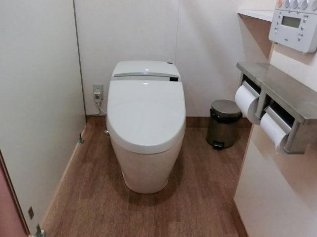 トイレ交換工事　埼玉県さいたま市見沼区　PTVN-750 - Before