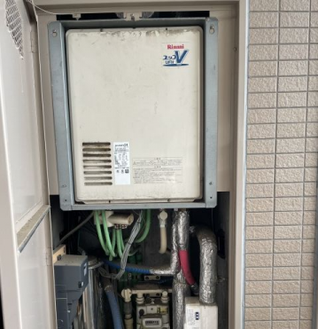 ガス給湯器交換工事　千葉県千葉市美浜区　RVD-A2400AU-B-set-13A - Before