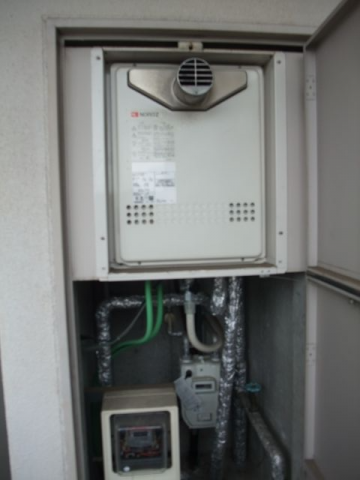 ガス給湯器交換工事　広島県広島市中区　GT-2460SAWX-T-2-BL-set-13A - Before