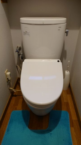 便座交換工事　静岡県伊豆の国市　TCF4713AMR-NW1 - Before