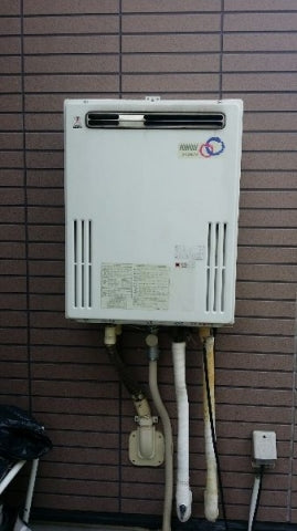 給湯器交換工事　東京都日野市　RUF-E2405SAW-13A-set - Before