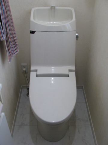 トイレ交換工事　北海道札幌市中央区　BC-BA20S-DT-BA281N-BW1 - Before