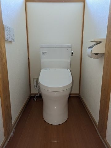 トイレ交換工事　愛知県田原市　CS232B-SH232BA-NW1