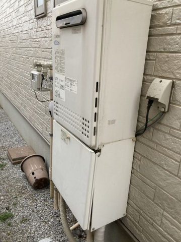 ガス給湯器交換工事　埼玉県吉川市　GT-C2462PAWX-2-BL-set-13A - Before