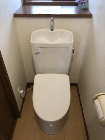 トイレ交換工事　神奈川県横浜市鶴見区　TCF4714AK-NW1