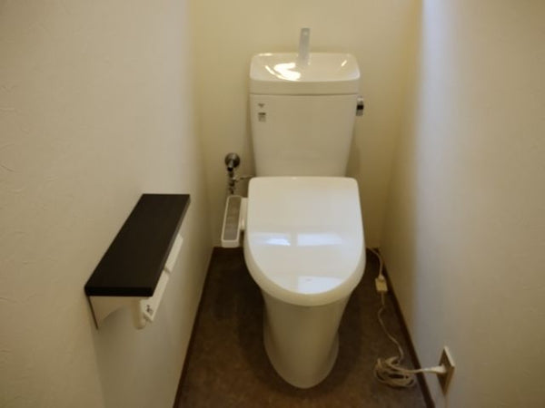 トイレ交換工事　静岡県賀茂郡東伊豆町　BC-Z30H-DT-Z380H-BW1