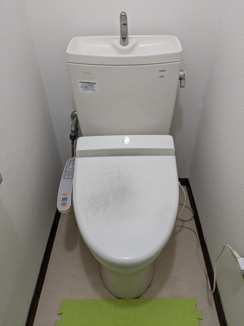 トイレ交換工事　富山県中新川郡上市町　TCF4714AK-NW1 - Before