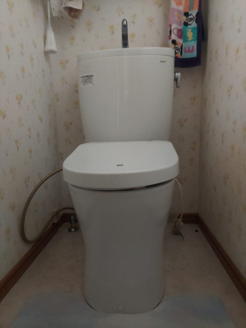 トイレ交換工事　大阪府枚方市　CES9151-NW1 - Before