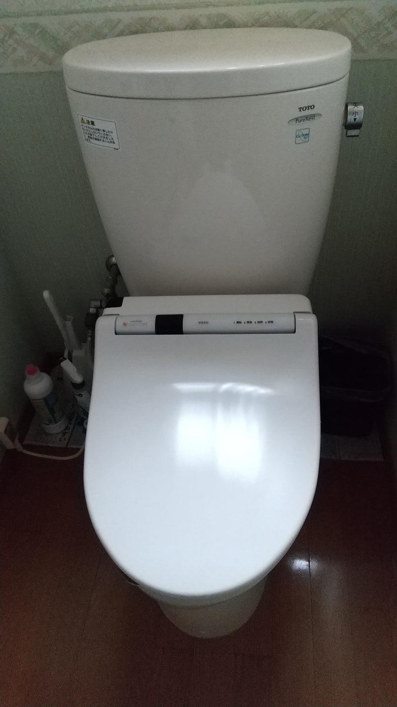 トイレ交換工事　石川県かほく市　TCF4714AK-SC1 - Before