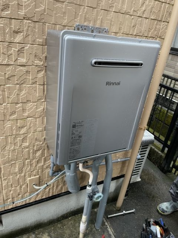 ガス給湯器交換工事　岐阜県岐阜市　RUF-E2406SAW-A-set-LPG