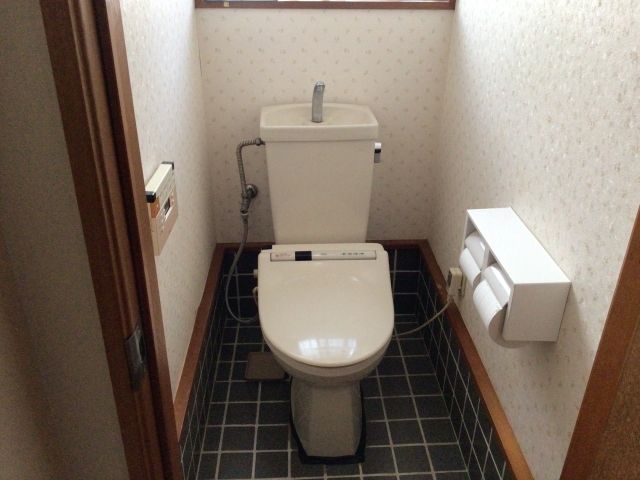 トイレ取替工事　UWD4RA2RZ - After