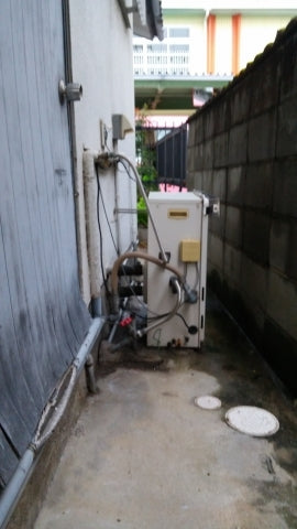 給湯器・水栓交換工事　大阪府岸和田市　GT-C2052ARX-2-BL-LPG - Before