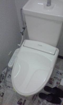 トイレ交換工事　大阪府東大阪市　TCF4721AK-NW1 - Before