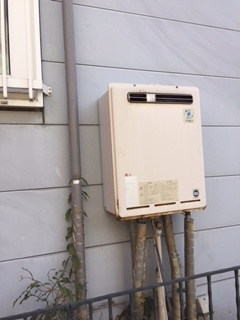 給湯器交換工事　静岡県駿東郡長泉町　RUF-E2008SAW-set-13A - Before
