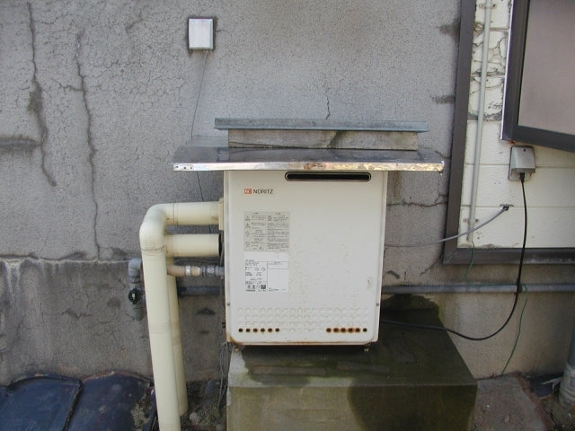 給湯器交換工事　新潟県新潟市秋葉区　GT-C2452ARX-2-BL-set-13A - Before