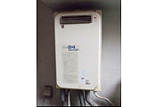 ガス給湯器交換工事　広島県三原市　RUJ-V2401W(A)-set - Before