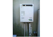 ガス給湯器交換工事　静岡県掛川市 GT-C2452SAWX BL-set - Before